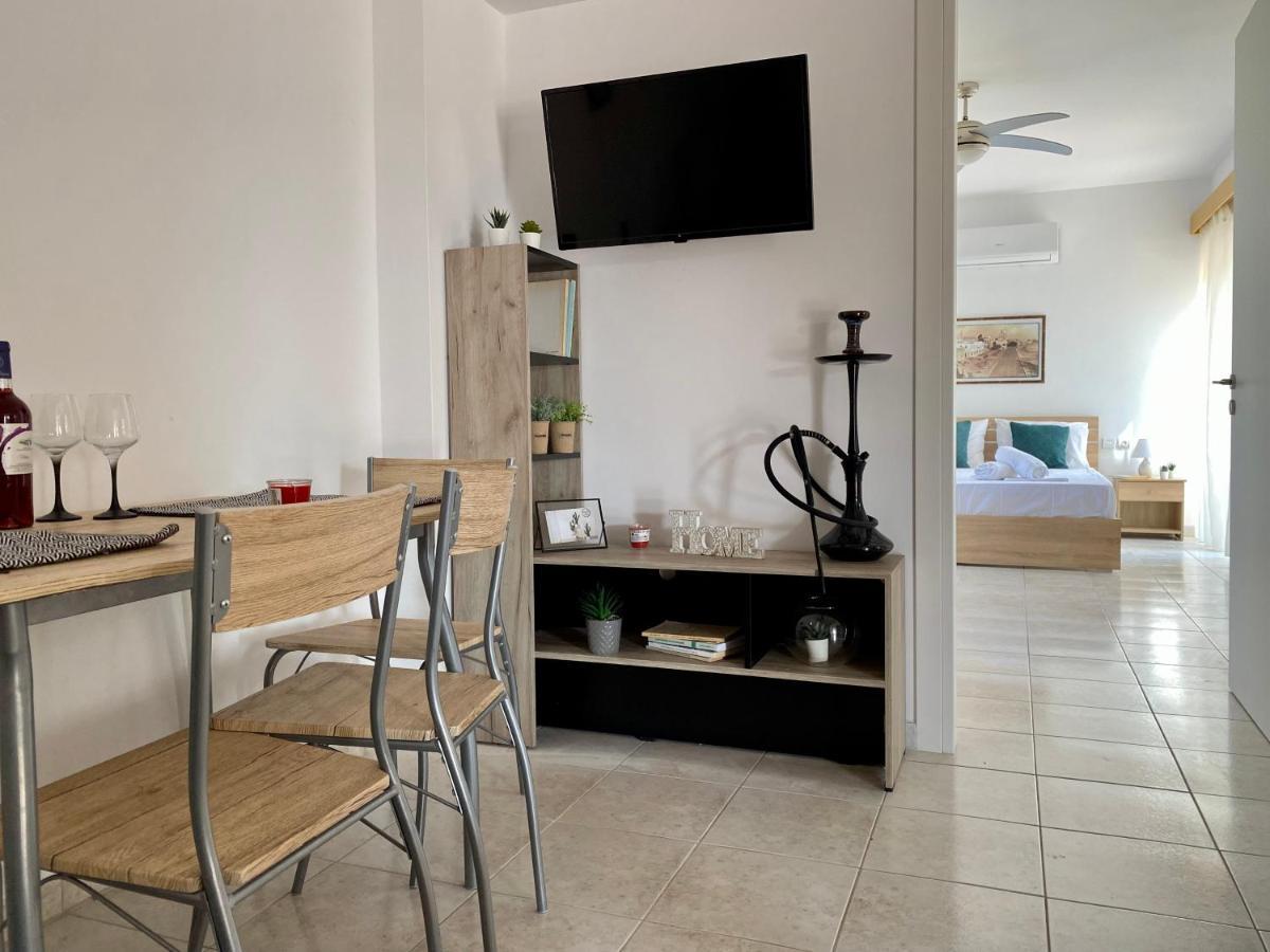 Peaceful Apartment, In The Nature, With Yard "3" Ziparion Bagian luar foto